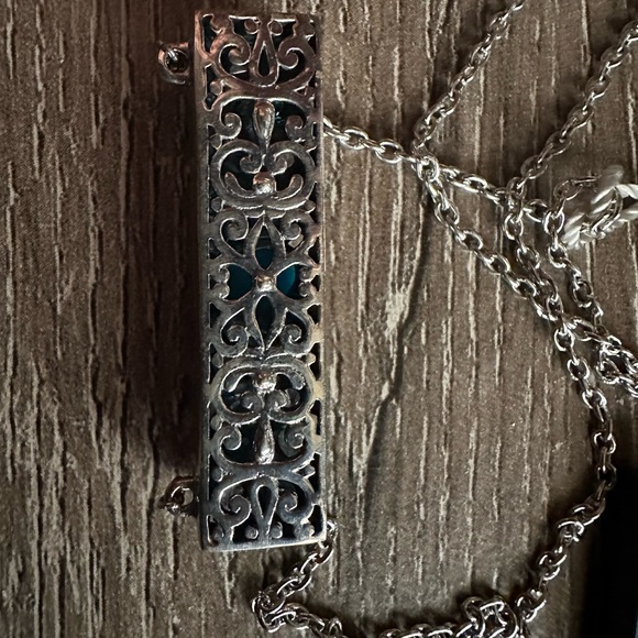 Samuel B. Silver and Blue Necklace with Turquoise Gemstones - Picture 3 of 4